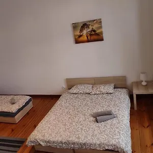 Privatunterkunft Lilia House